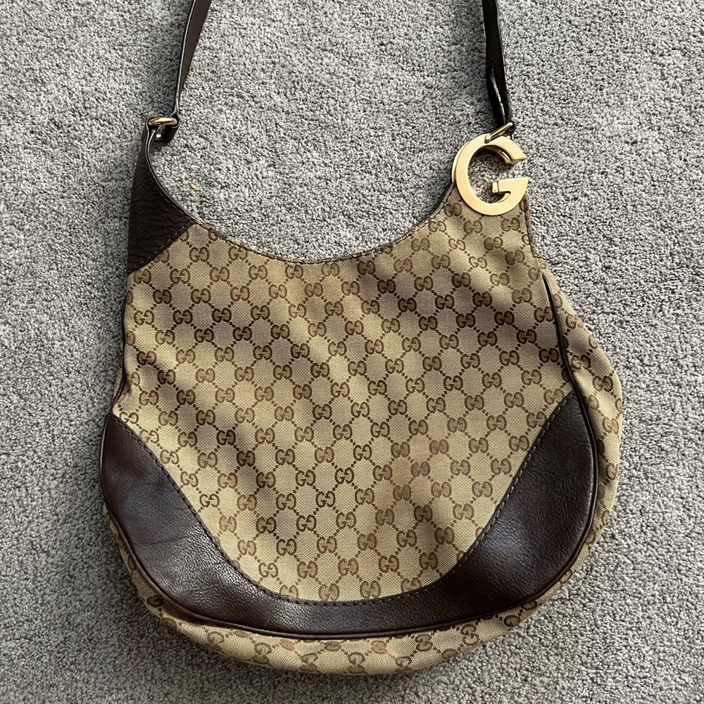 Authentic Gucci Crossbody purse